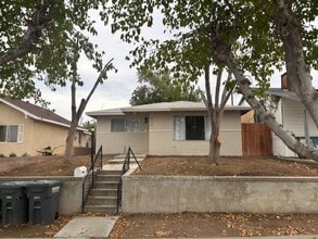 417 B St in Taft, CA - Building Photo - Building Photo