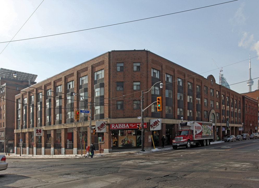 The Esplanade in Toronto, ON - Building Photo