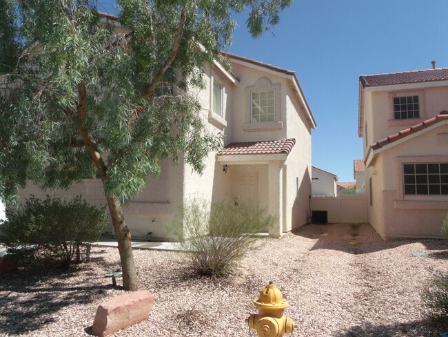 property at 1101 Cliffbrook Hedge Ave