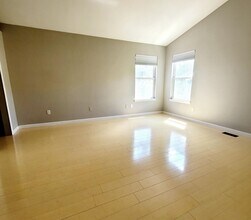 1560 Chesham Cir in Colorado Springs, CO - Foto de edificio - Building Photo