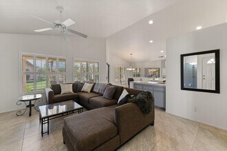 42885 Scirocco Rd in Palm Desert, CA - Building Photo - Building Photo