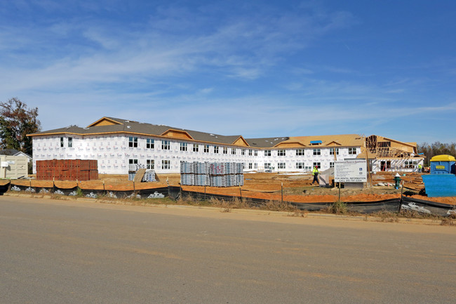 Ravenswood Reserve Apartments in Wilson, NC - Building Photo - Building Photo