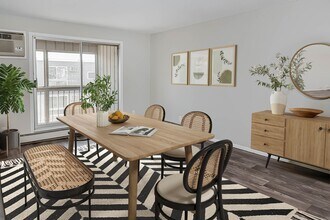 ReNew Minnehaha in Minneapolis, MN - Foto de edificio - Building Photo