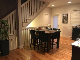 1407 S Saint Louis Ave Apartamentos