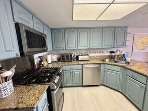 9135 San Ambrosio Dr in Orlando, FL - Building Photo - Building Photo