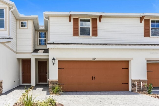 property at 1816 Woodleaf Hammock Ct