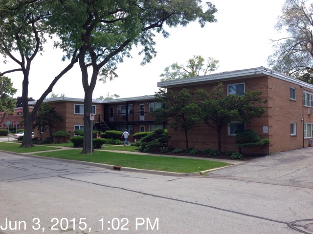 405 Austin Apartments in Downers Grove, IL - Building Photo