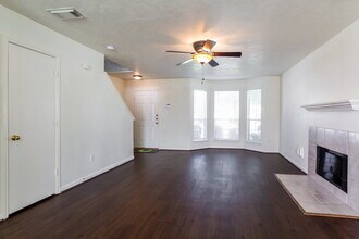 18330 Atascocita Meadows Dr in Humble, TX - Building Photo - Building Photo