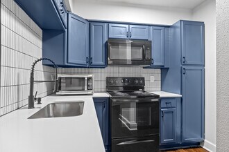 Tramor at Oak Bend in Austin, TX - Building Photo - Interior Photo