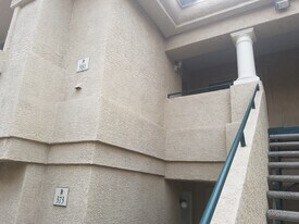 381 Manti Pl in Henderson, NV - Building Photo