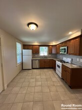 93 Hobart St, Unit 2 in Boston, MA - Building Photo - Building Photo