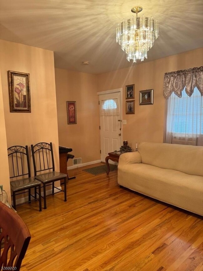 113 Clark Pl in Elizabeth, NJ - Building Photo - Building Photo