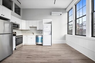 22 Waverly St in Worcester, MA - Foto de edificio - Building Photo
