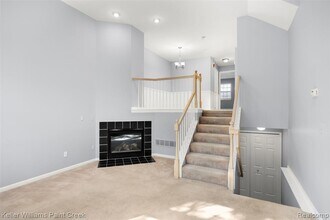 29253 Glen Oaks Blvd E in Farmington Hills, MI - Building Photo - Building Photo