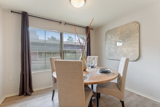 Centerstone Apartment Homes in Conway, AR - Foto de edificio - Building Photo