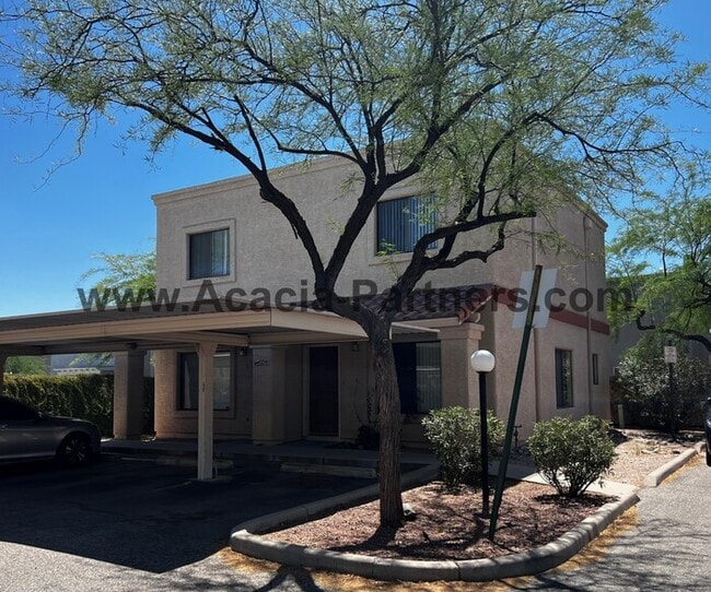 4234 E Monte Vista Dr in Tucson, AZ - Building Photo - Building Photo