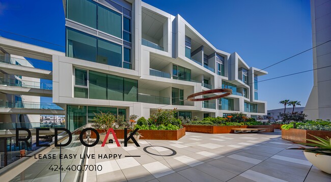 property at 1550 Lincoln Blvd