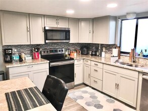 1930 Cattleya Dr in Kissimmee, FL - Building Photo - Building Photo