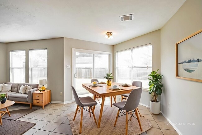 19410 Pine Cluster Ln