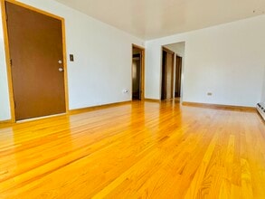 4211 W 63rd St in Chicago, IL - Building Photo - Building Photo