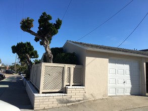 4650-4656 Bayard St in San Diego, CA - Building Photo - Other