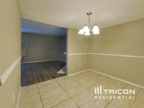1051 Dorset Dr in Waldorf, MD - Building Photo - Building Photo