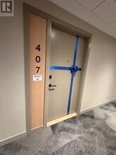 720 Whitlock Ave in Milton, ON - Building Photo - Building Photo