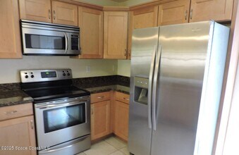 765 Luminary Cir in Melbourne, FL - Building Photo - Building Photo