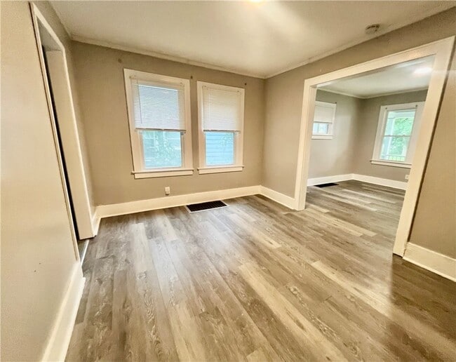 342 Champlain St in Rochester, NY - Building Photo - Building Photo