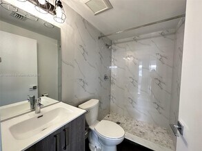 1570 Euclid Ave in Miami Beach, FL - Foto de edificio - Building Photo