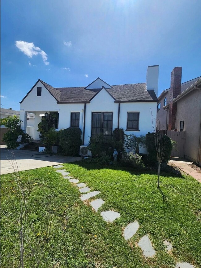 property at 12308 Braddock Dr