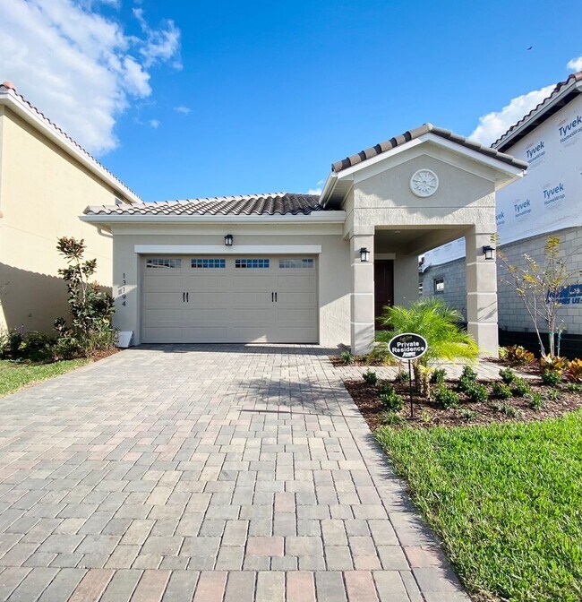13194 Bromborough Dr in Orlando, FL - Building Photo - Building Photo