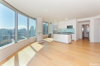 301 Main St in San Francisco, CA - Building Photo - Building Photo