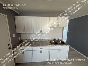 4420 W 36th St in Indianapolis, IN - Building Photo - Building Photo