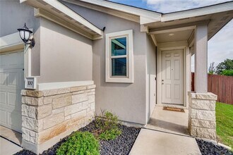 100 Mountain Valley St in Georgetown, TX - Building Photo - Building Photo