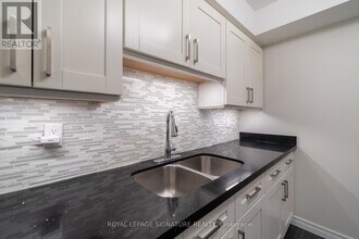 68 Corporate Dr in Toronto, ON - Building Photo - Building Photo