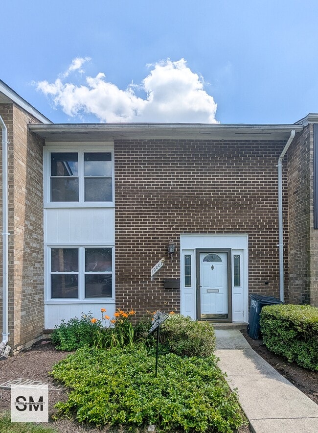 10001 Campus Way S in Largo, MD - Building Photo - Building Photo