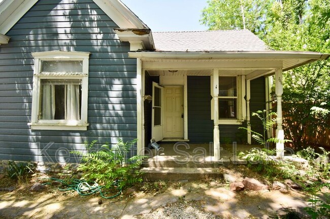 property at 544 E Elizabeth St