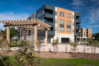 Harbor View Apartments in Madison, WI - Foto de edificio - Building Photo