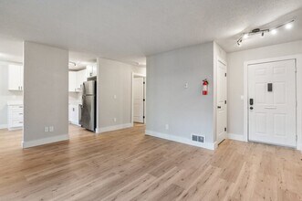 10816 E 3rd Ave in Spokane Valley, WA - Building Photo - Building Photo
