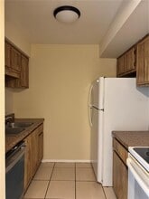 14319 Hanging Moss Cir in Tampa, FL - Building Photo - Building Photo