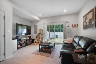 535 View Point Way in Fredericksburg, VA - Building Photo - Building Photo