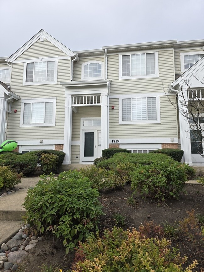 property at 1719 Sienna Ct