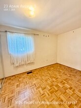 23 Adair Ave S in Hamilton, ON - Building Photo - Building Photo