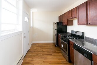 4430 N Wolcott Ave in Chicago, IL - Foto de edificio - Building Photo