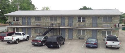 1401-1439 N Roosevelt Ave in Evansville, IN - Foto de edificio - Building Photo