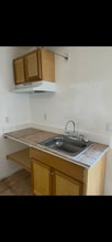 1498 Belle St in San Bernardino, CA - Foto de edificio - Building Photo