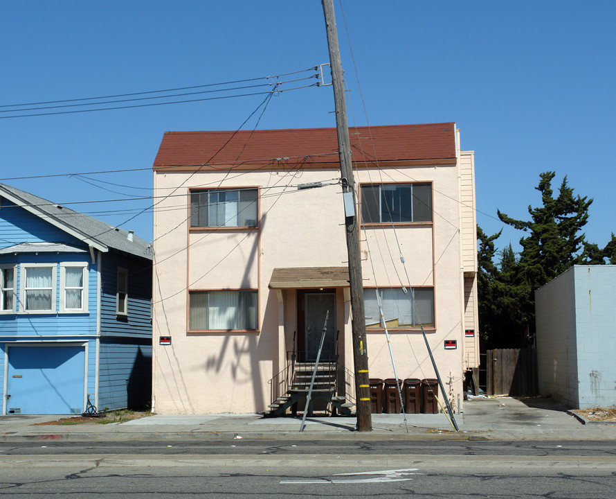 2223 Barrett Ave in Richmond, CA - Foto de edificio