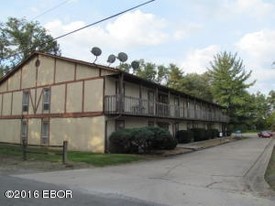 813 Ellis Dr Apartments