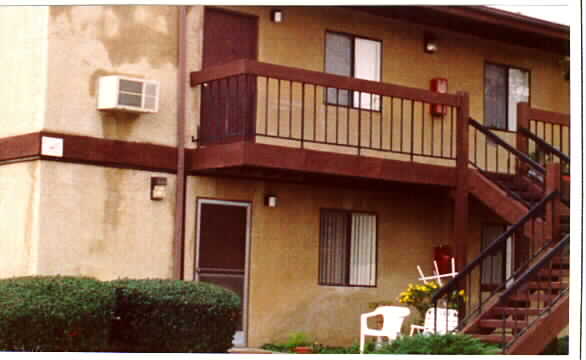 Heritage Park Senior Apartments in Duarte, CA - Foto de edificio - Building Photo